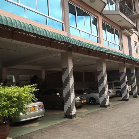 Mc-Elly'S Hotel Arusha Exterior photo